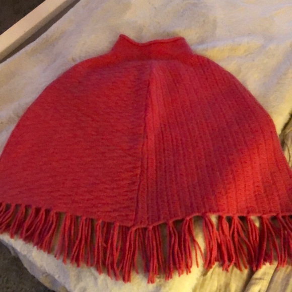 Poncho - Picture 1 of 1